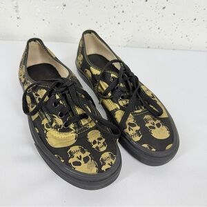 VANS Gold Skull Black Canvas Low Top Sneakers Women’s size 7.5 Men’s 6